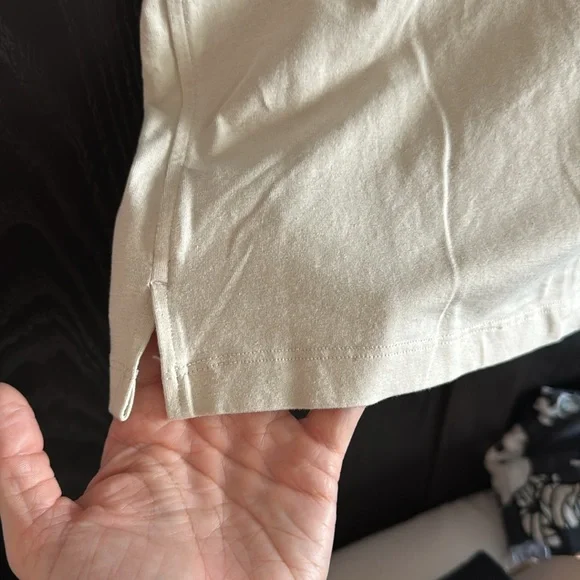 Size 0 lululemon beige cotton crop top - Picture 4 of 4